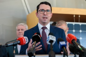 Election mode shots see APS resourcing return as a hot issue